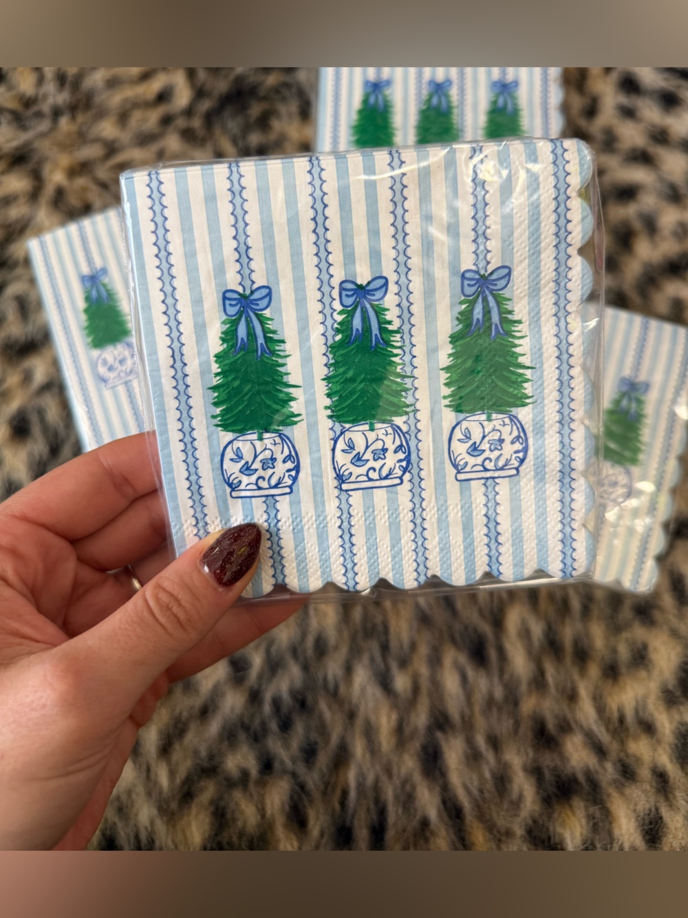 Mary Square Ginger Jar Christmas Cocktail Napkins – 4 Pack Lot 🎄💙